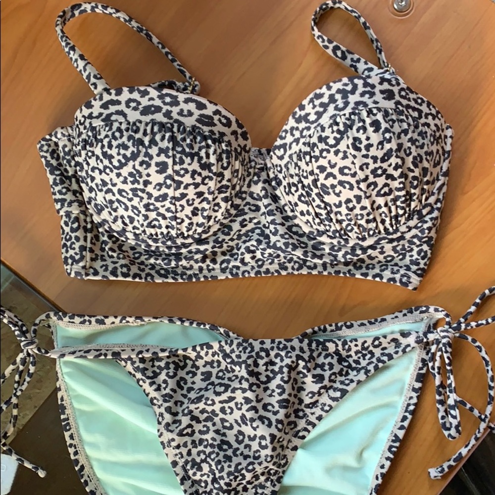 NWOT Push Up Bikini set